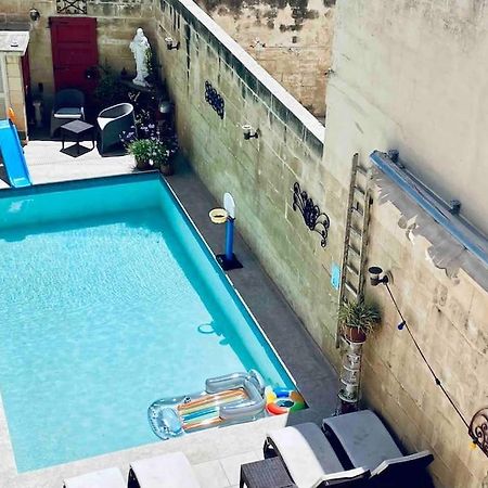 Apartmán Free Breakfast, Pool, Spacious Aircon Hideaway Mosta Exteriér fotografie