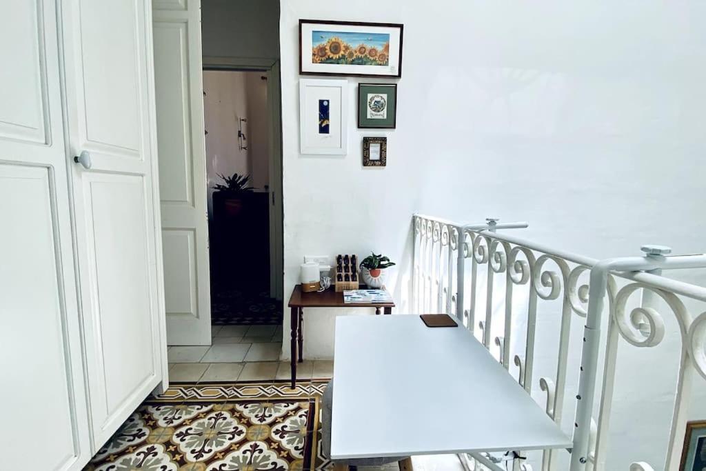 Apartmán Free Breakfast, Pool, Spacious Aircon Hideaway Mosta Exteriér fotografie